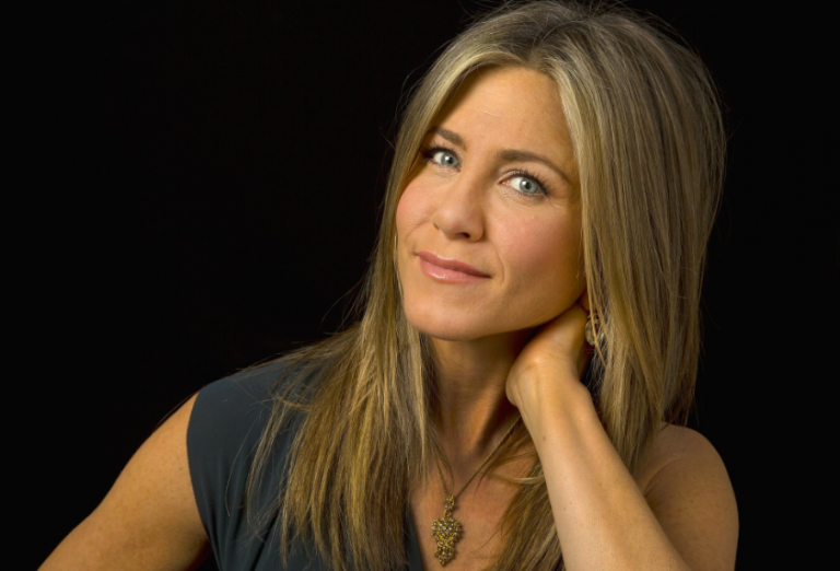 "I'm not pregnant- I'm fed up" says Aniston in an open letter to the Huffington Post
