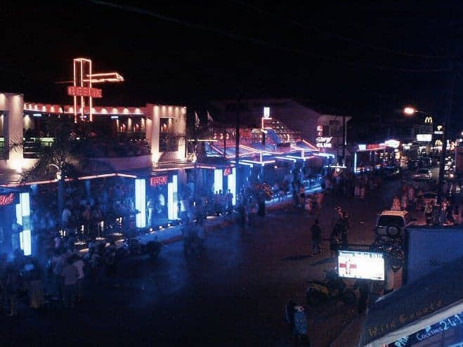Drunk British teen hijacks ambulance in Zakynthos & smashes into 7 cars