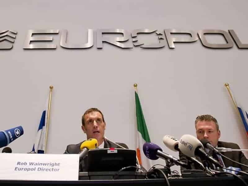 Europol’s 200 anti-terrorist specialists in Greece to track down terrorists 12