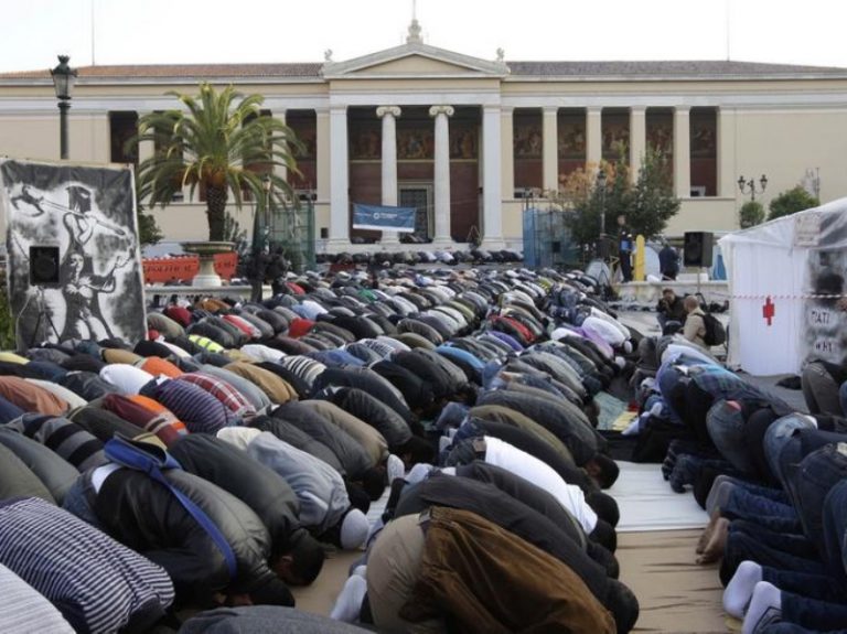 Muslims granted public prayer spaces in Greece to celebrate Eid