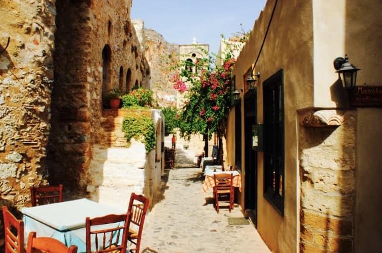 Romance in Monemvasia: Walk through the town’s cobblestone alleys
