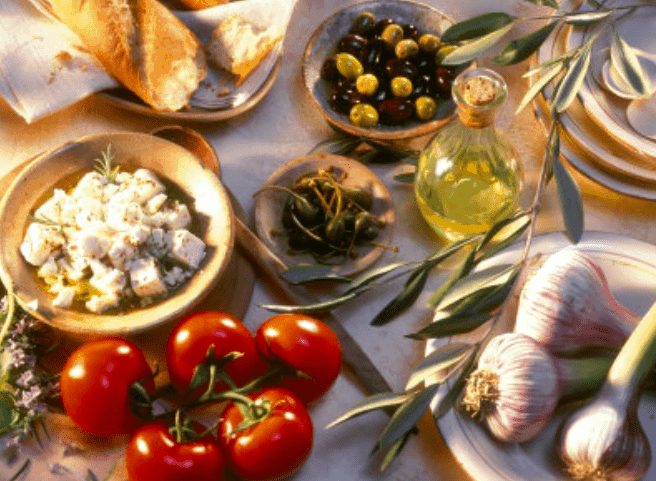 Mediterranean diet linked to less brain shrinkage 4
