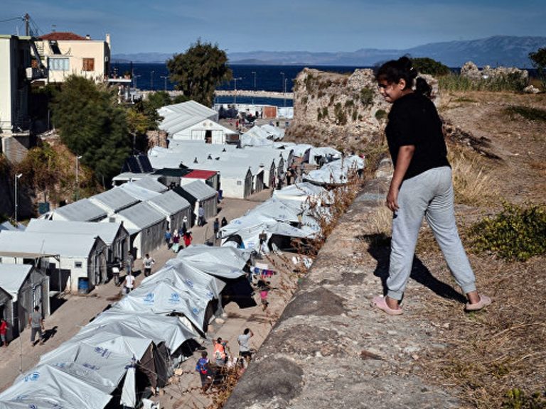 Greece to get tougher on illegal immigrants as islands struggle to stay afloat