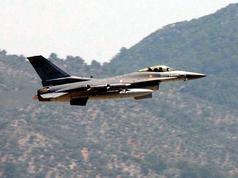 More Turkish fighters violate Greek national airspace