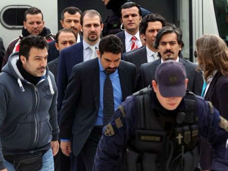 Greek court rejects Turkey’s extradition request and releases Turkish officers