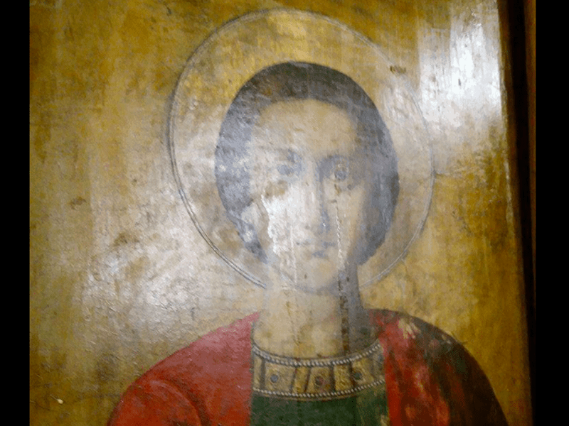 Icon of Agios Panteleimon shedding tears in Thessaloniki 9