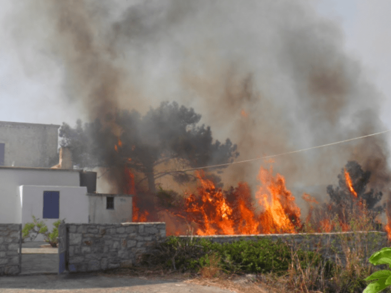 Wildfire continues to burn through Kythera