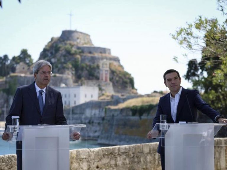 Italian and Greek Prime Minister finalise sale of Greek Railways Company in Corfu