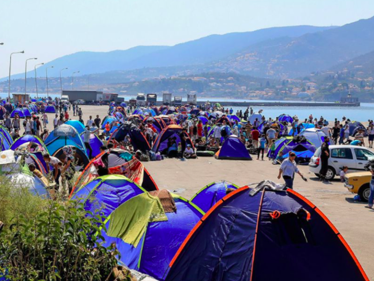 Decongest Greek islands and relocate refugees: EU Commissioner