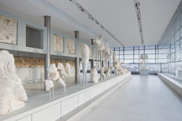 Greek Museums & sites extend opening hours