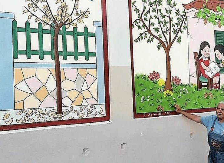 Pappou from Patras paints Alphavitario on school walls 5