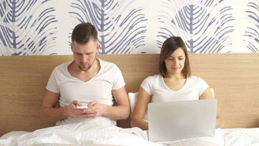 couples and social media
