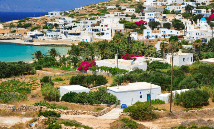 Donousa is an emerald island located in the southeastern Cyclades of Greece