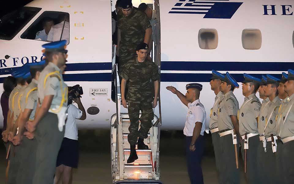 Greek soldiers released