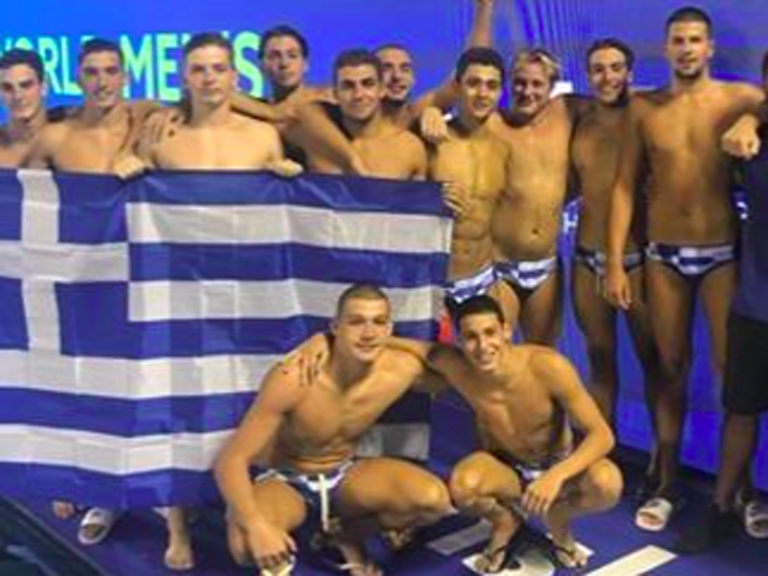 Greece’s Waterpolo Team advances to FINA World Youth Championship Final