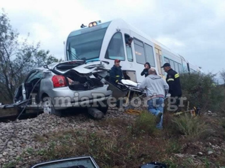 Train collides with car in Lamia, leaving one woman dead
