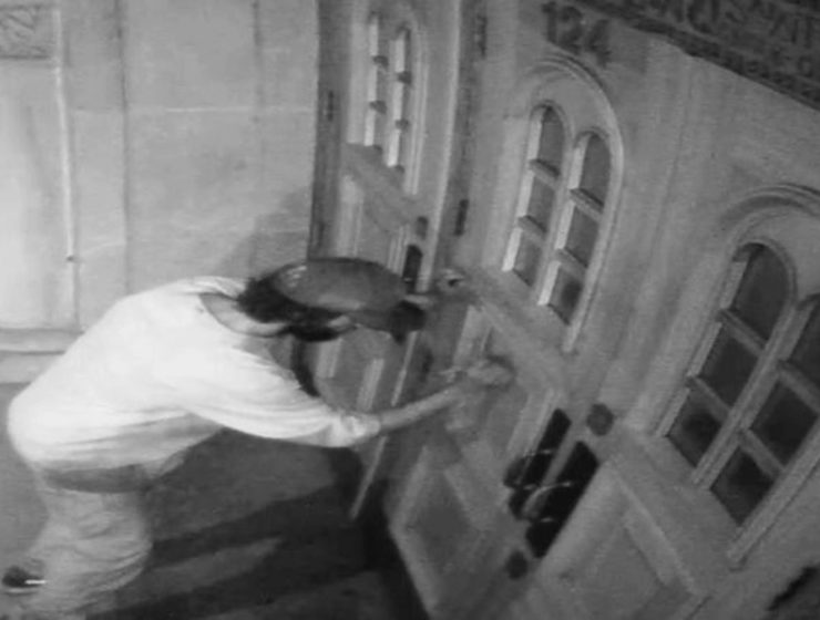 New York Police looking for suspect who vandalised Greek Orthodox Church 10