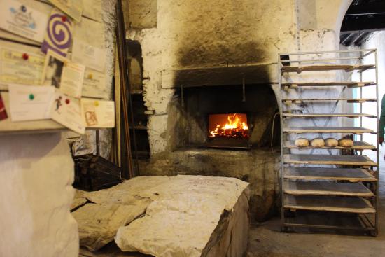 Gioras, the oldest working Bakery on Mykonos island 4