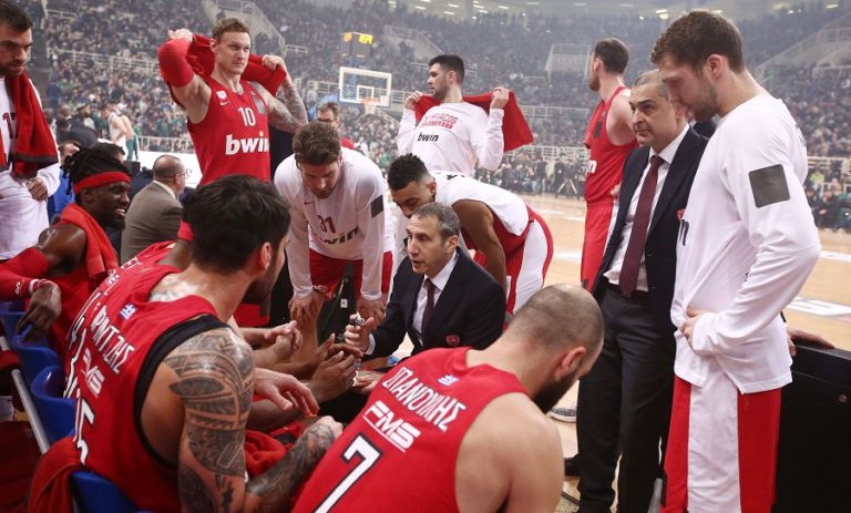 Greek government slams Olympiakos for forfeiting basketball game