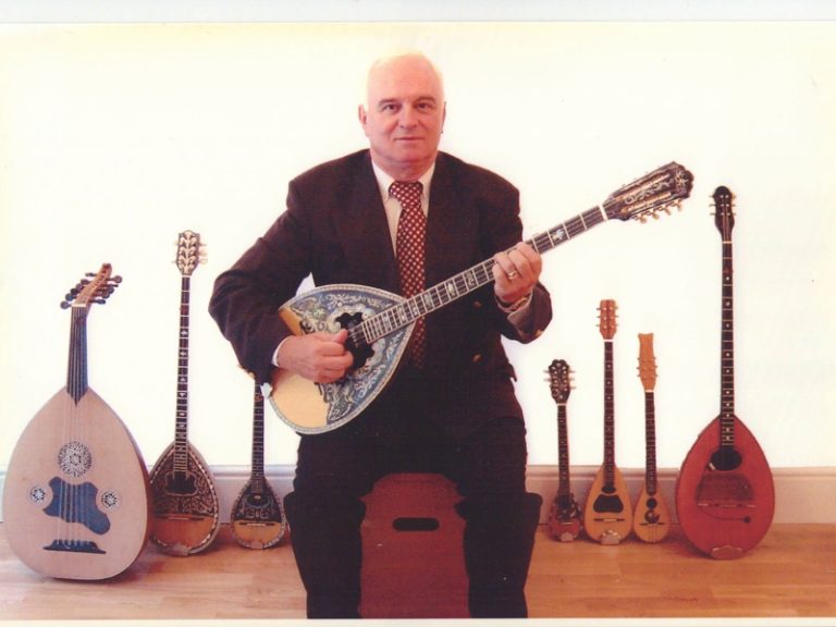 Greece’s much-loved Bouzouki player passes away aged 72