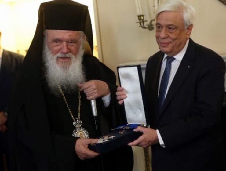 President awards the Grand Cross medal to Archbishop Ieronymos 5