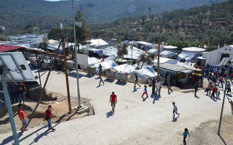 Over 300 asylum seekers removed from Lesvos migrant centre