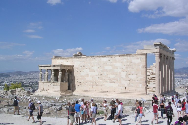 Archaeological sites in Athens extend operating hours for Peak Tourist Season