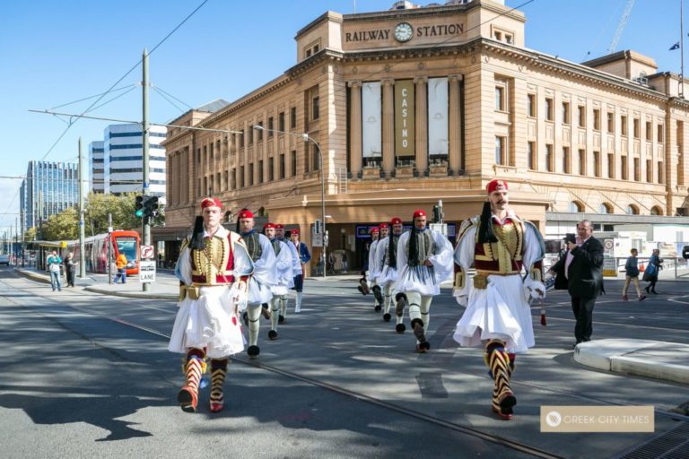 Greece’s Presidential Guard marching in the ANZAC Parade, Adelaide 2019 (VIDEO)