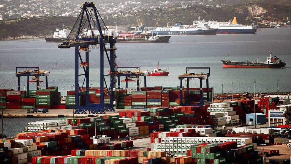 100 Greek companies account for half the country's exports 1