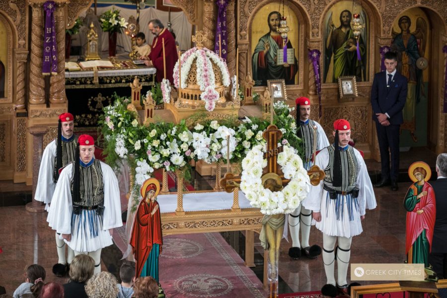 In A World First, Evzones Stand Guard At The Epitaphio In Adelaide ...