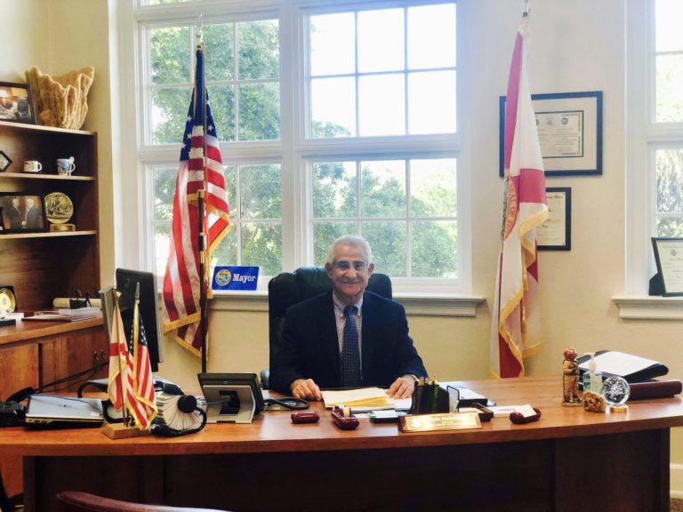 Greek-born Mayor of Tarpon Springs, re-elected to serve US city with highest percentage of Greeks