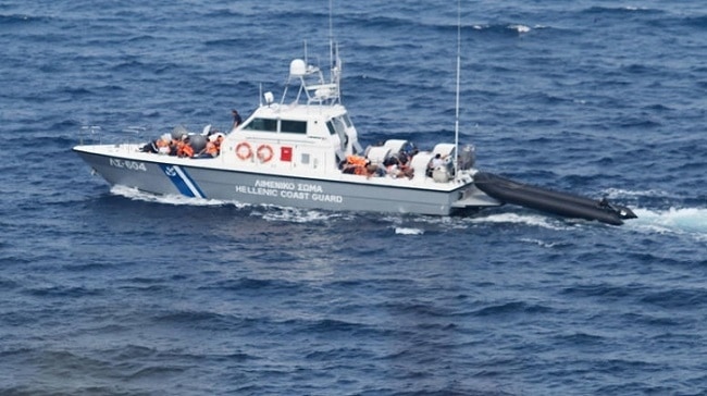 Greek coast guard rescues 61 migrants