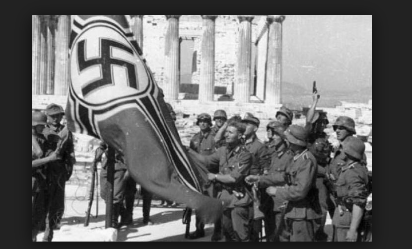 Greek Students remove Nazi Flag from the Acropolis