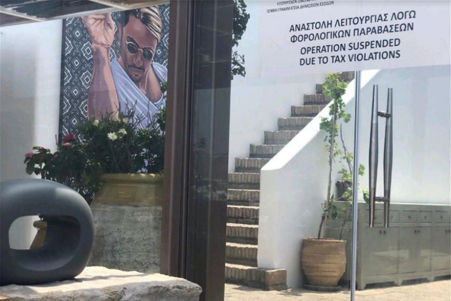 Famous Nusr-Et Restaurant in Mykonos caught tax evading 1