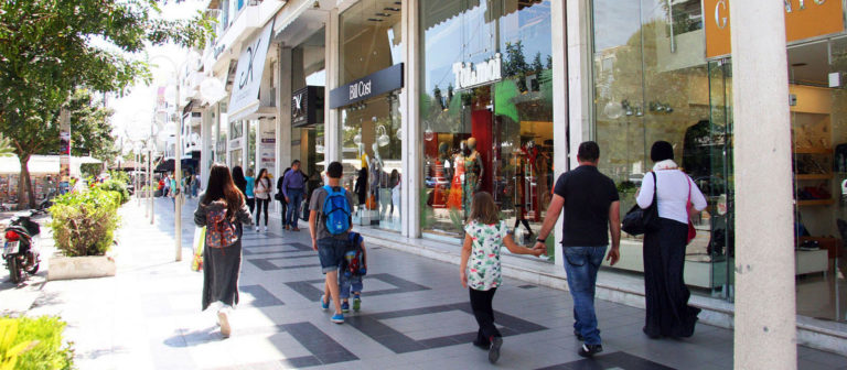 Athens shops announce extended Easter opening hours