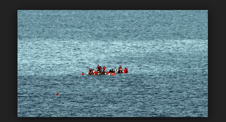 At least 7 migrants die as boat capsizes off Greek coast