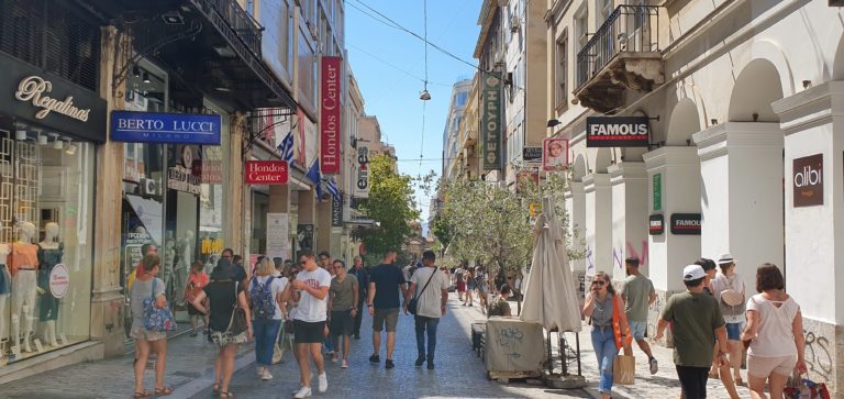 Summer sales across Greece to kick off July 8