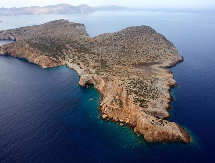 Stunning Cycladic island could be yours for 5 million euro 5