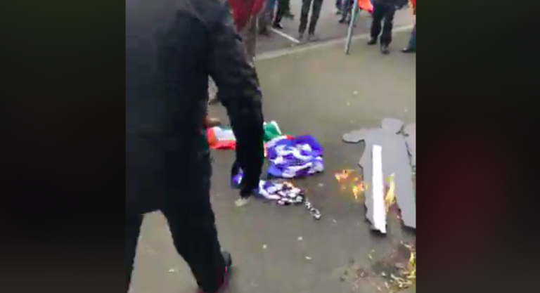 Skopje protestors set Greek flag on fire in heart of Melbourne (VIDEO)