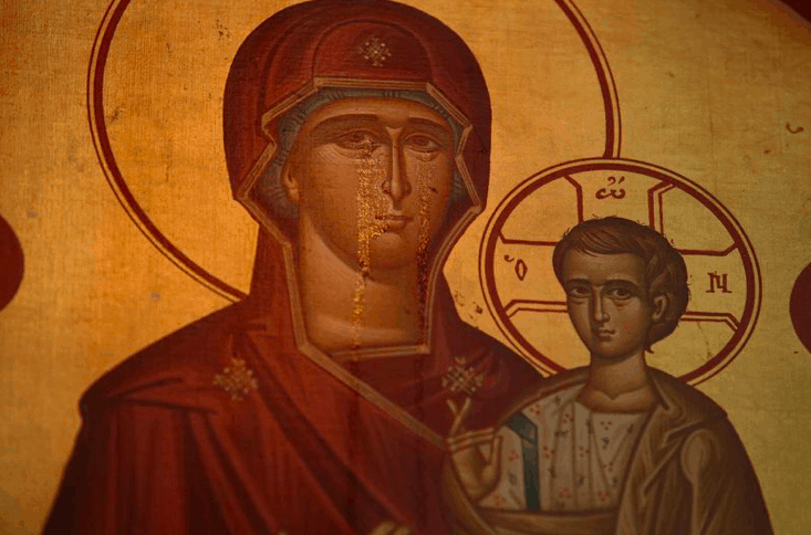 Parishioners witness weeping icon of Panagia in Chicago Church 5