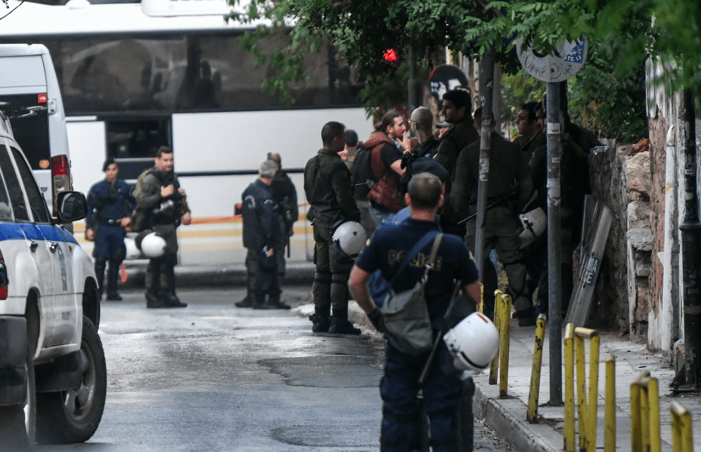 130 illegal migrants evicted by Greek police from building in Exarchia 4
