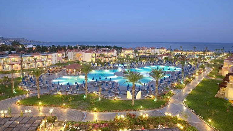Greek Hotel makes sure couple have dream wedding in Rhodes, after Thomas Cook goes bust