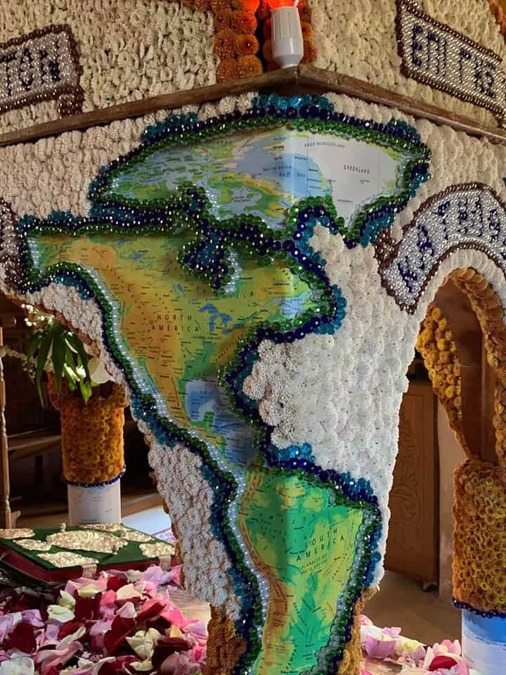 The whole world on the Epitaphio adorned by monks at Agios Panteleimon Monastery in Fodele (VIDEO) 5