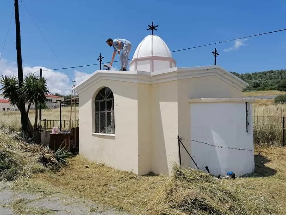 Church vandalised by illegal immigrants in Lesvos, is fully restored by volunteers 11