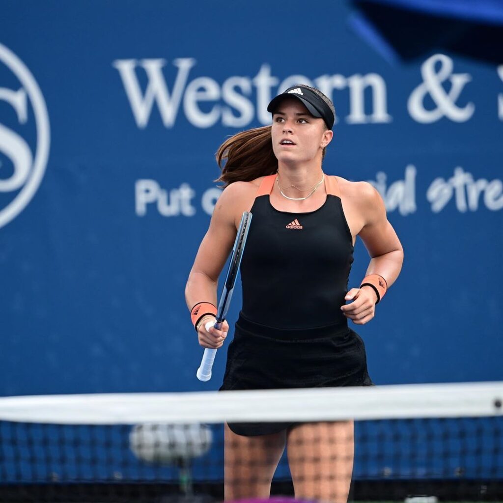 Maria Sakkari defeats Serena Williams in three sets at Western & Southern Open