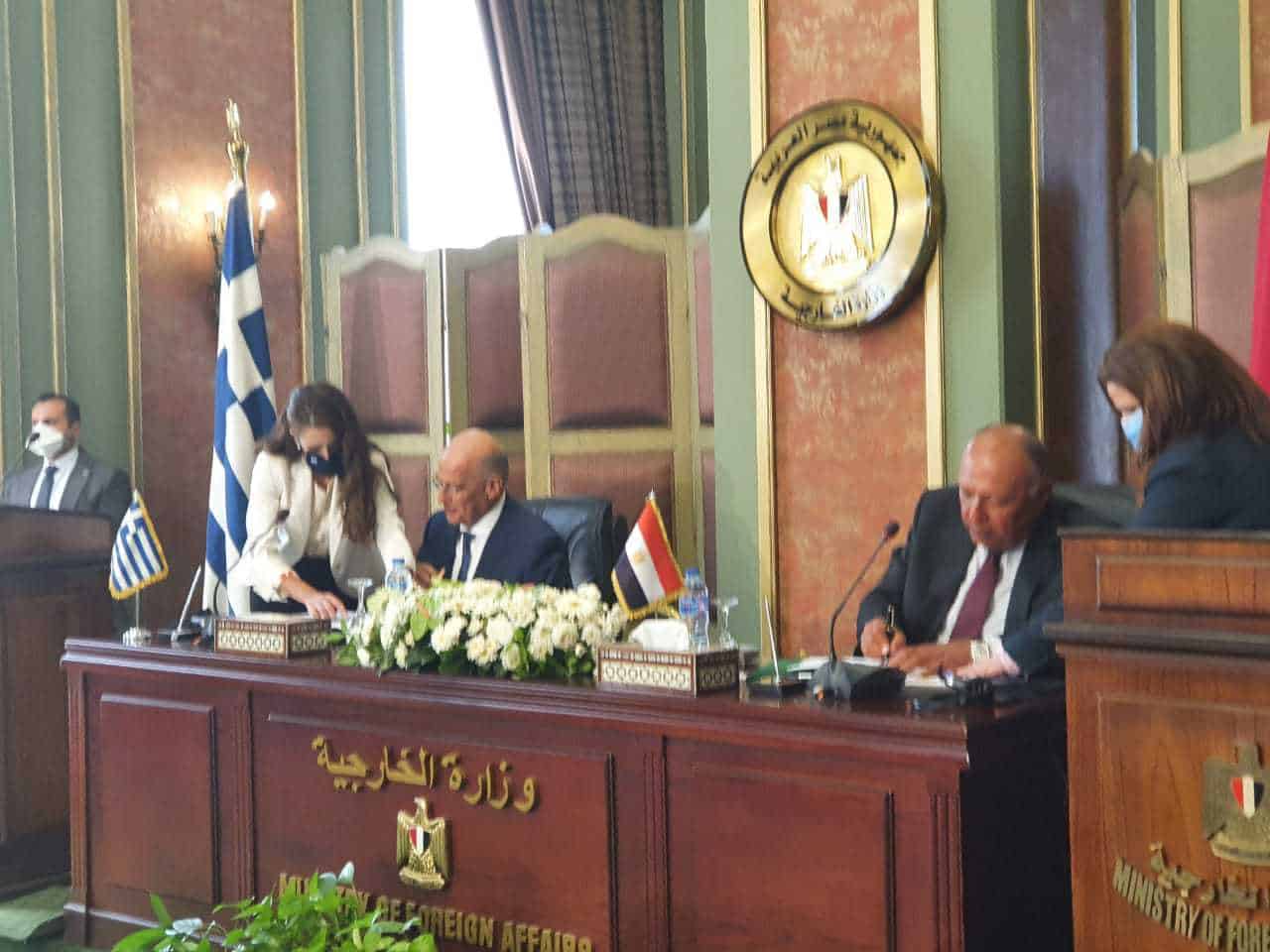 Greece & Egypt sign EEZ that Dendias said sent Turkey's memorandum "to the trash" 3