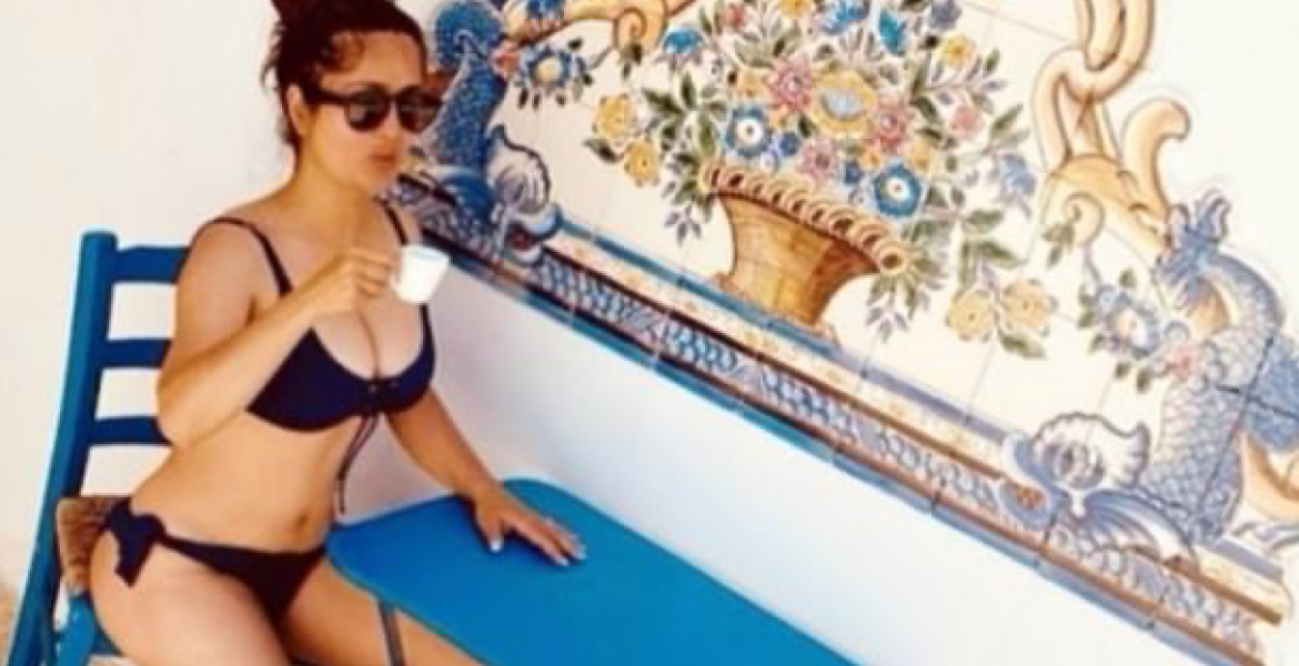 Hollywood actress Salma Hayek flaunts her summer body in Paros