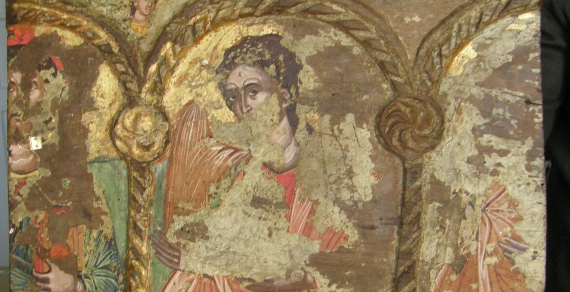 UK returns twelve stolen religious icons to Greece