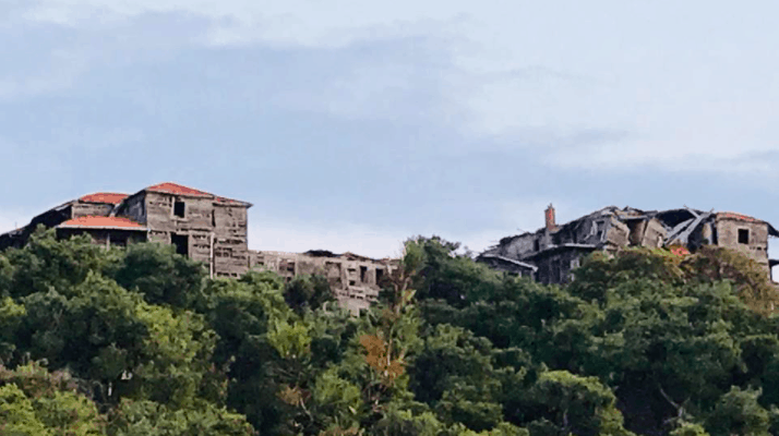 Famous and endangered Greek Heritage Site begins collapsing in Turkey