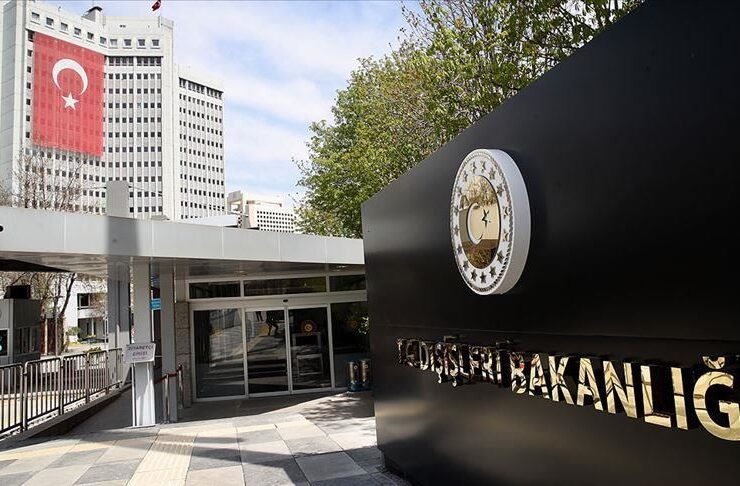Turkish Foreign Ministry summons Greek envoy over expletive headline against Erdoğan diplomatic